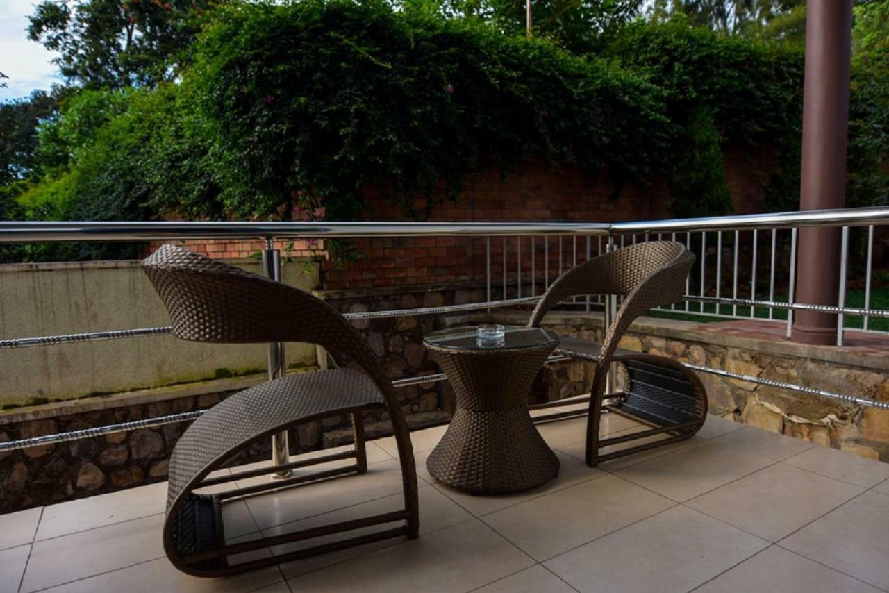 Orient Park Hotel Kigali Bagian luar foto