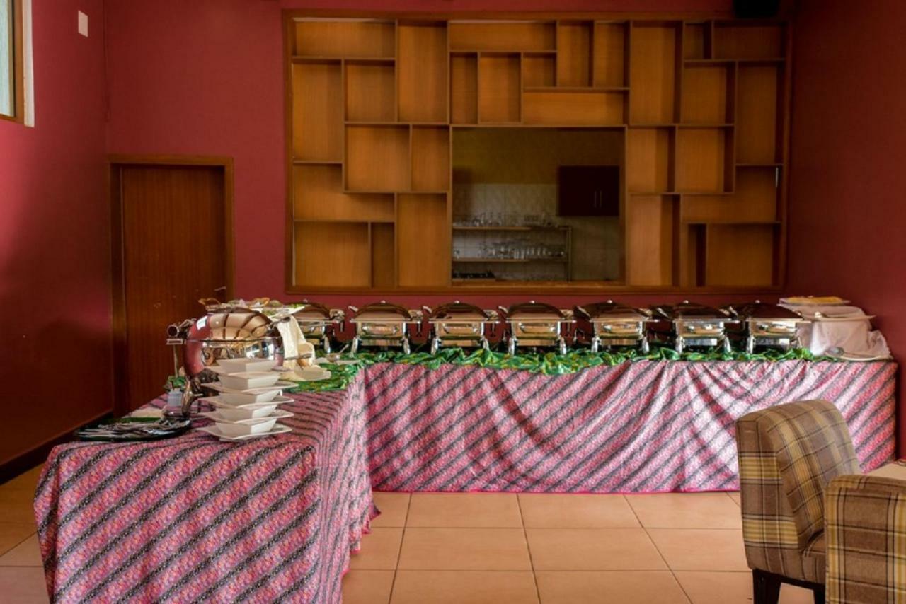 Orient Park Hotel Kigali Bagian luar foto