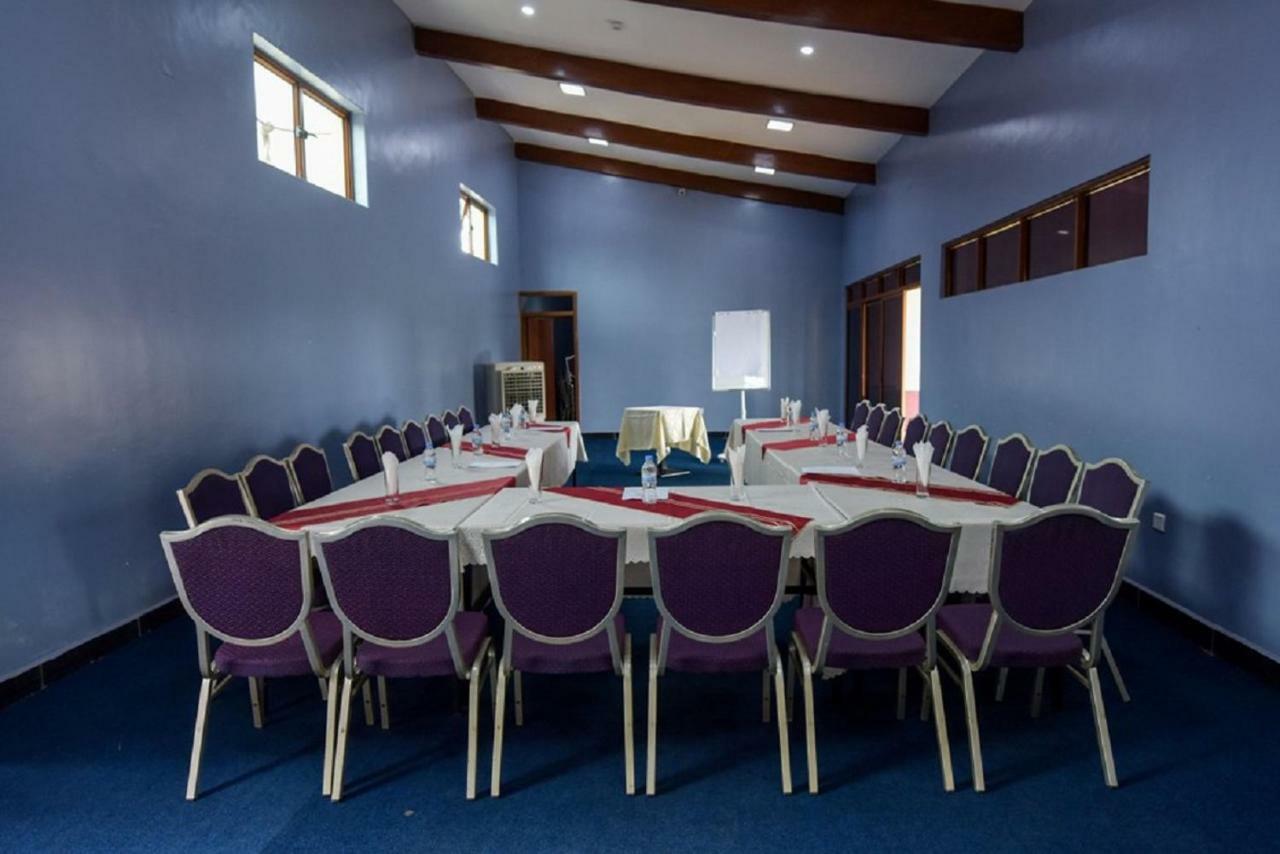 Orient Park Hotel Kigali Bagian luar foto