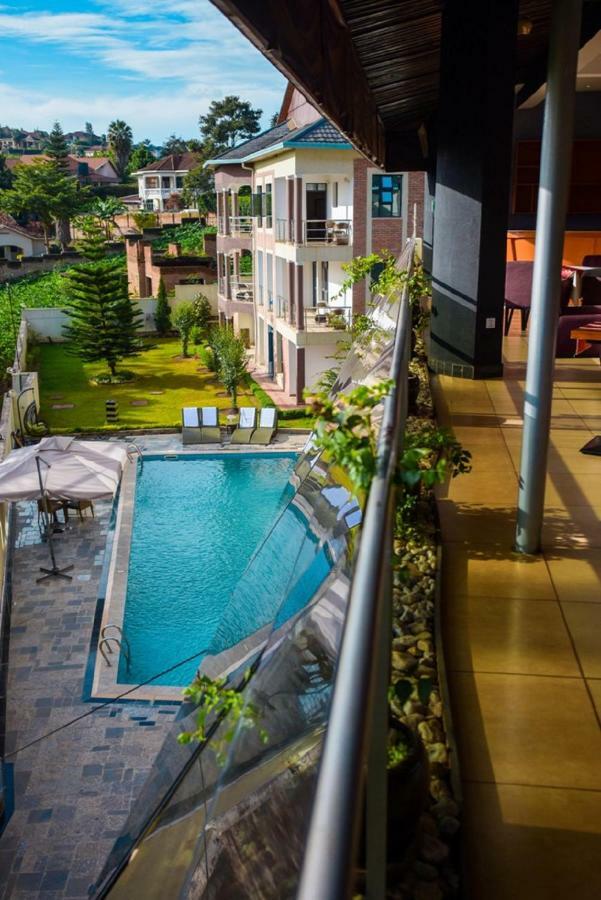 Orient Park Hotel Kigali Bagian luar foto