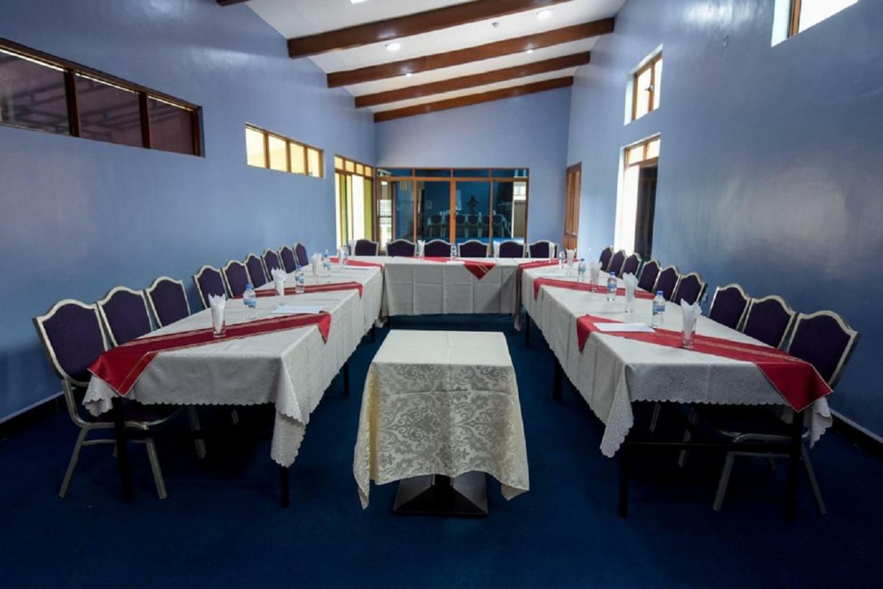 Orient Park Hotel Kigali Bagian luar foto