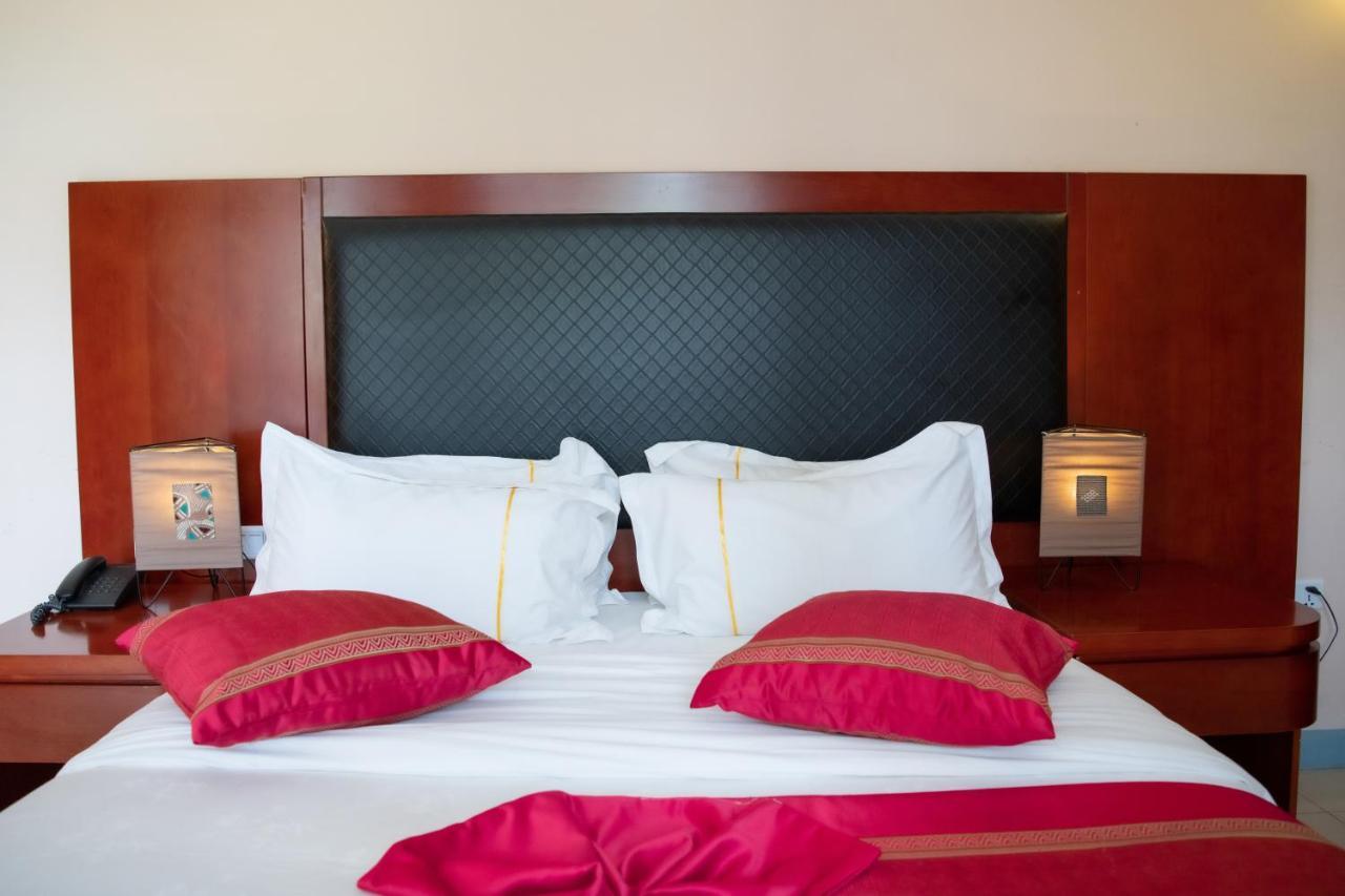 Orient Park Hotel Kigali Bagian luar foto